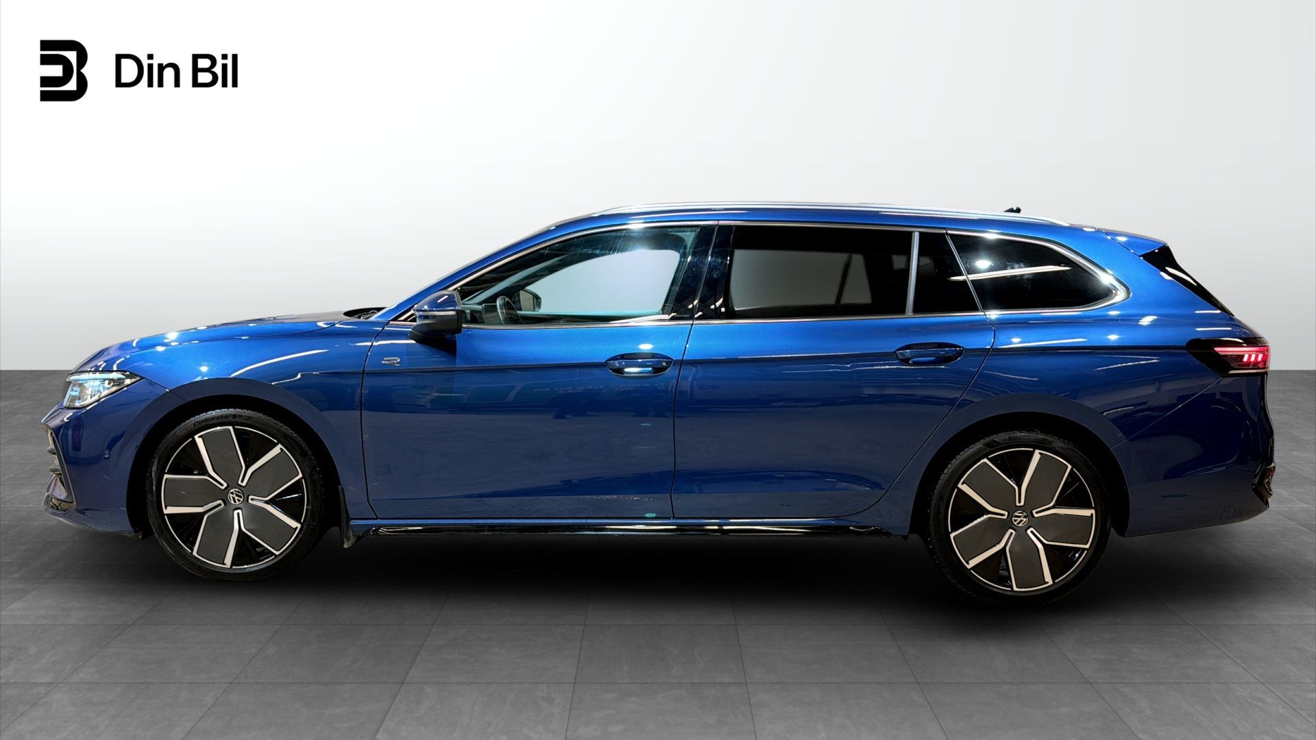Volkswagen Passat 2025, bild 2/10