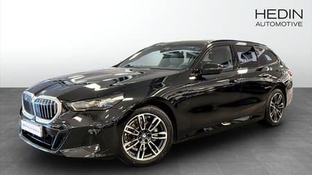 BMW 530e xDrive Touring M Sport Active Edition Tonat Rattvärme