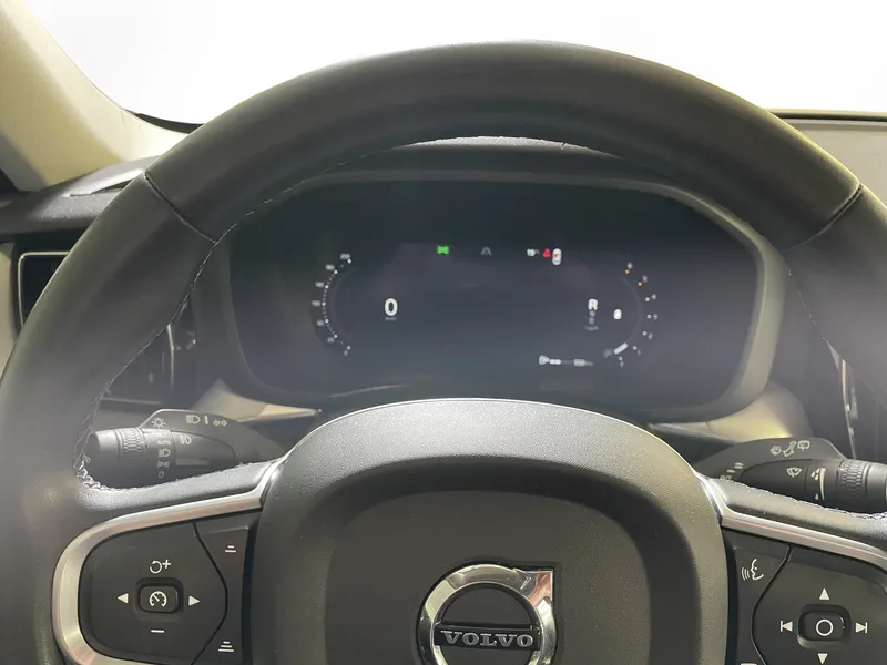 Bild 14 av 16 – Volvo XC60 B4 Diesel Momentum Advanced Edt II