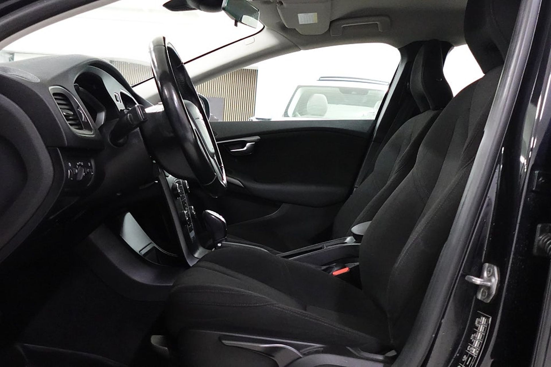 Volvo V40 2014, photo 4/10
