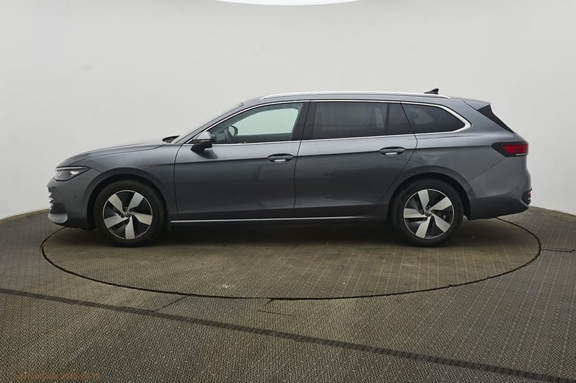 Bild 2 av Volkswagen Passat Sportscombi mHEV 1.5 eTSI DUBB VINTERHJUL|DRAG|VÄRMARE|ELBAKLU
