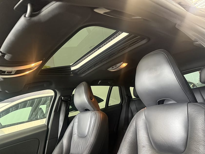 Bild 4 av Volvo V60 T5 Summum Navi Taklucka Drag