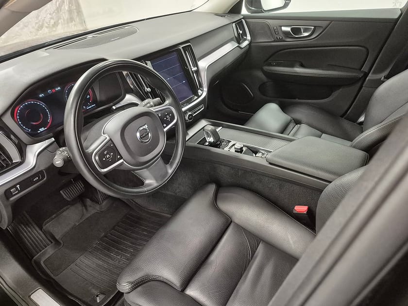 Bild 2 av Volvo V60 B4 MILDHYBRID 197HK Advanced Läder