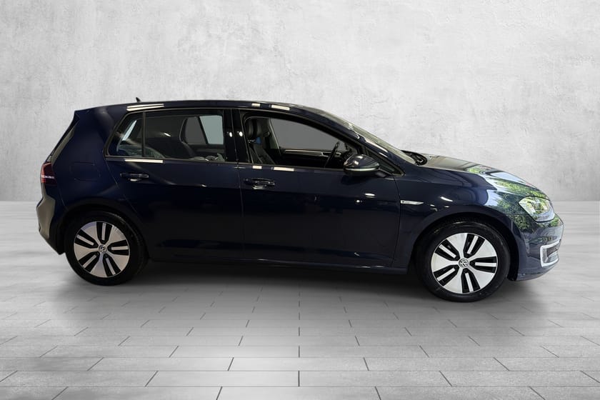 Bilde 4 av Volkswagen e-Golf Exclusive - CCS Hurtiglading/ Norsk / V.Pumpe / Navi +