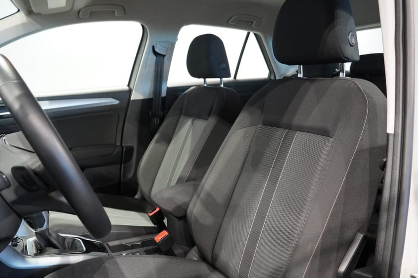 Bild 4 av Volkswagen T-Roc 1.5 TSI DSG ADAPTIVFART. PARKSENS