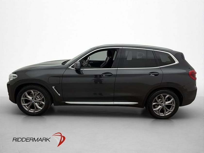 Bild 4 av BMW X3 xDrive30e 292hk X-Line Navi HuD 360° Halvskinn Drag
