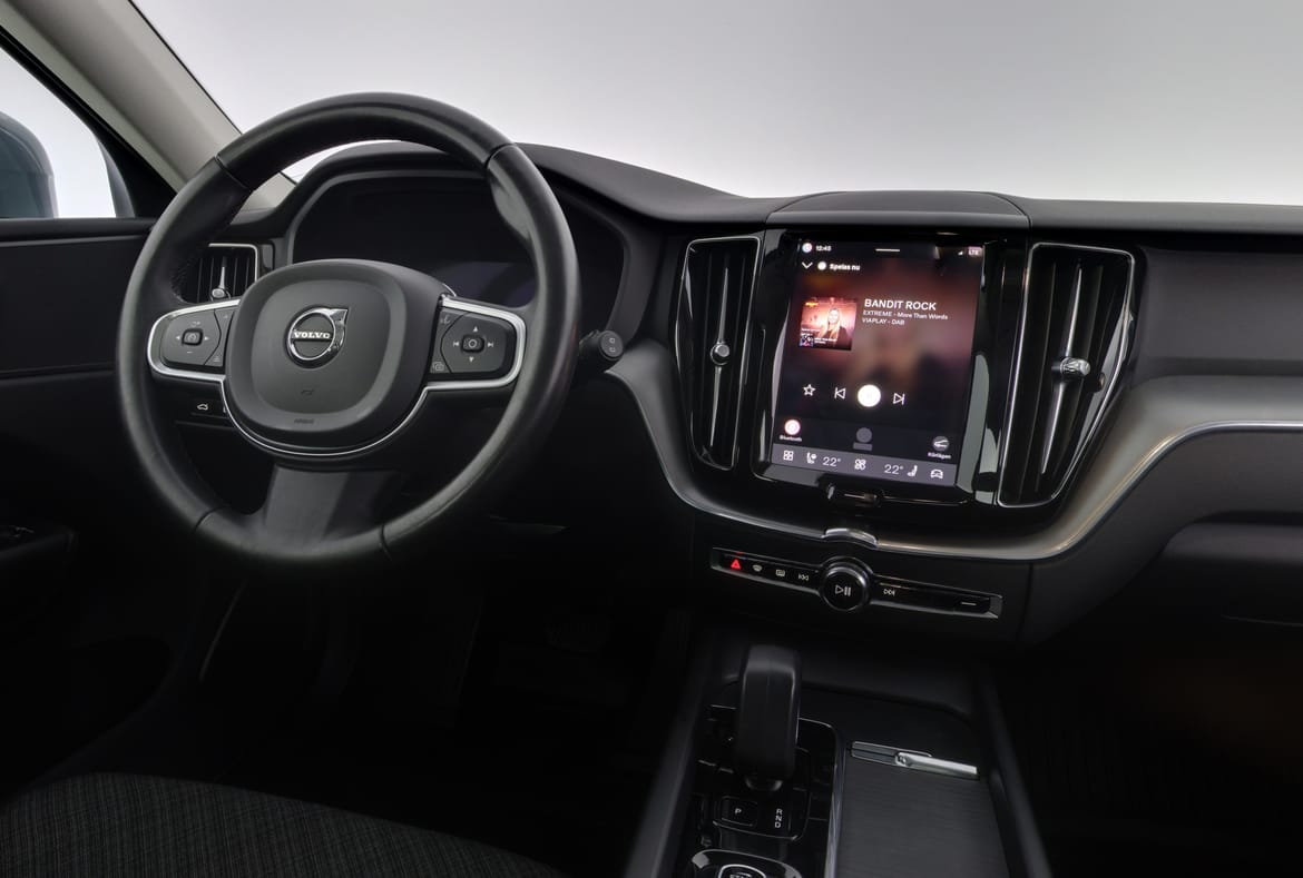 Volvo XC60 2024 - miniatyr 8