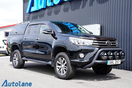 Toyota Hilux Dubbelhytt 2.4 AWD Dragkrok,CarPlay,Kamera 150hk