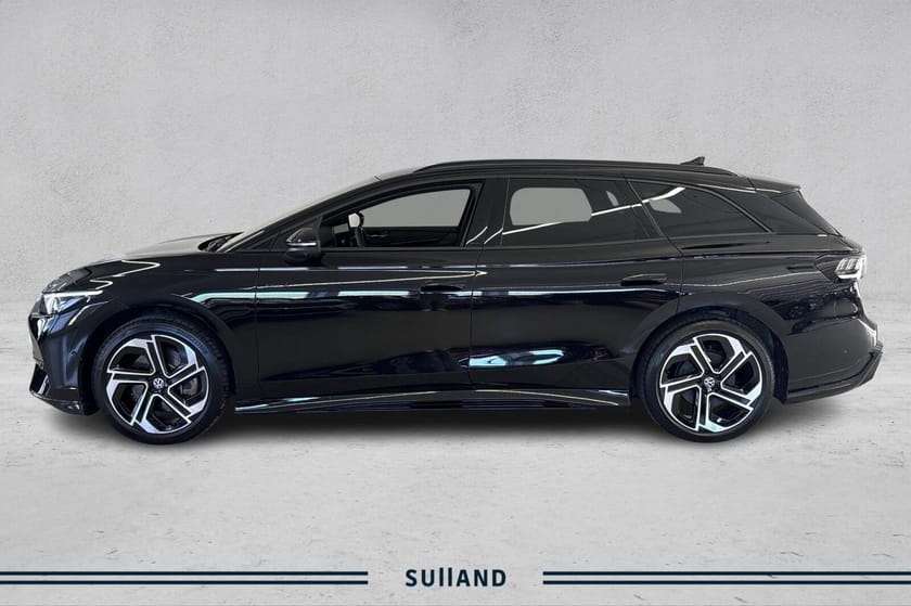 Bilde 2 av Volkswagen ID.7 GTX Tourer
