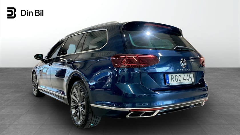 Bild 3 av Volkswagen Passat Sportscombi 2.0 TDI 4M R-Line H/K Värmare/Drag/Pano