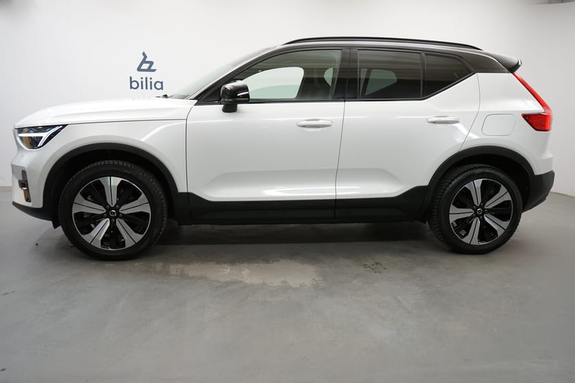 Bild 2 av Volvo XC40 Recharge Plus Edition, Förarstol elmanövrerad, Navigation, Dragkrok