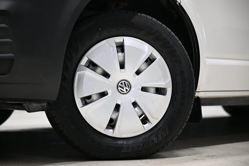 Bild 3 av Volkswagen Transporter 4Motion DSG 150HK L2 Drag|Värmare|Backkamera|Leasbar
