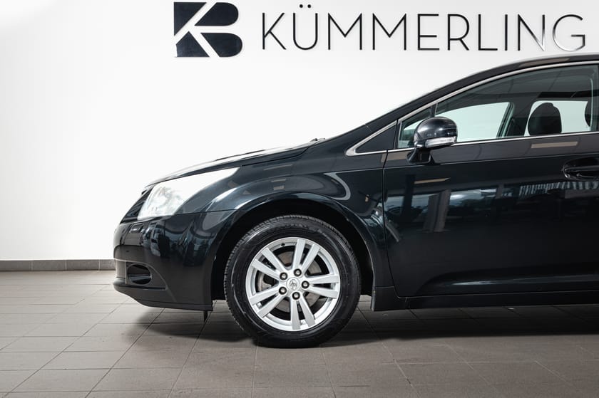 Bild 2 av Toyota Avensis Kombi