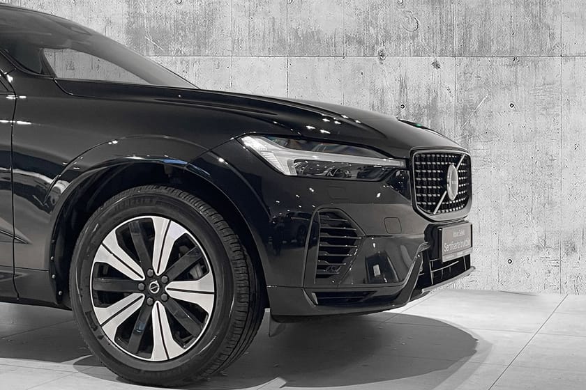 Bilde 2 av Volvo XC60 Recharge T6 Plus Dark KROK|PANO|TONEDE|SUB|19"