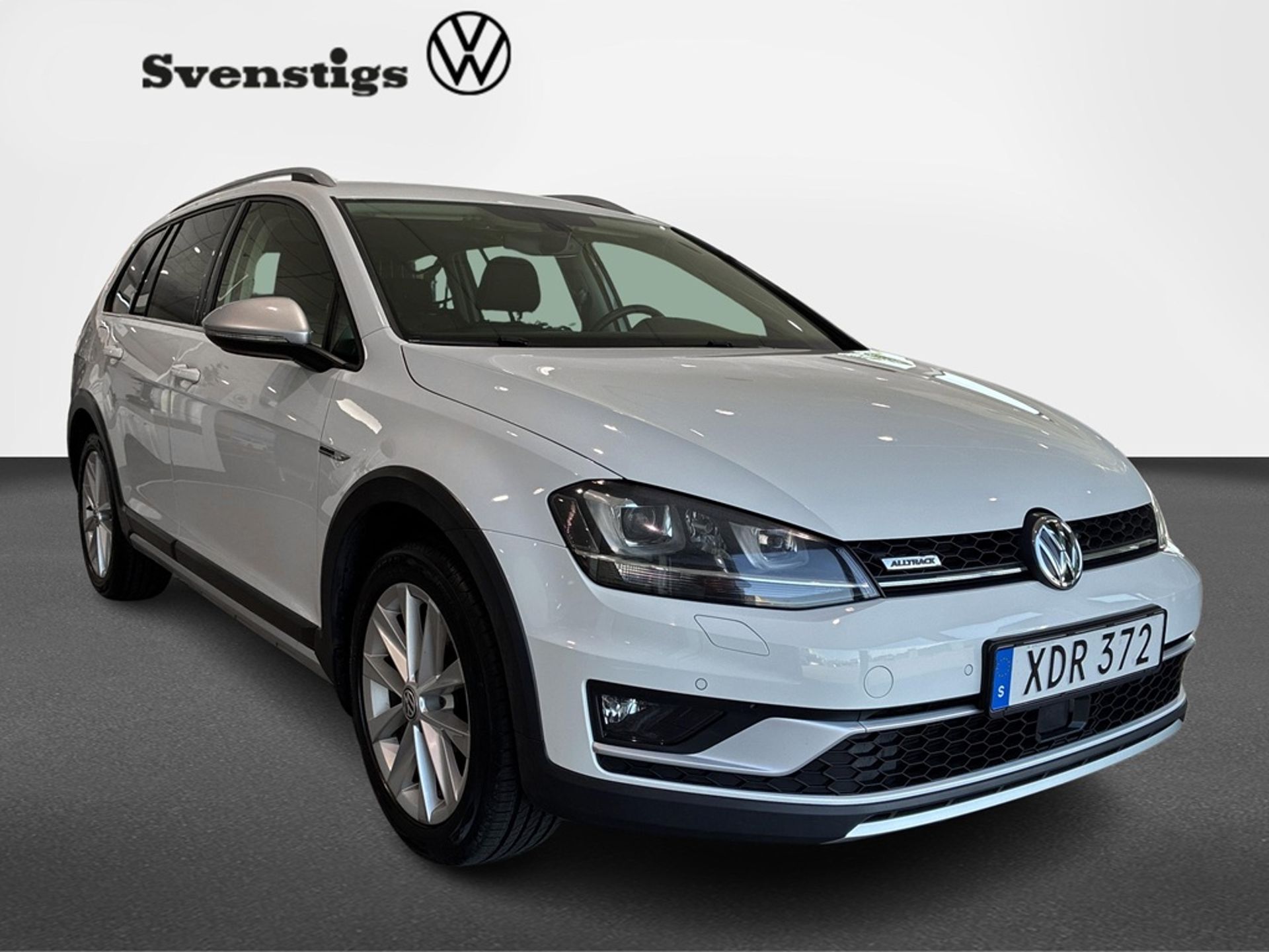 Volkswagen Golf 2017, photo 2/10