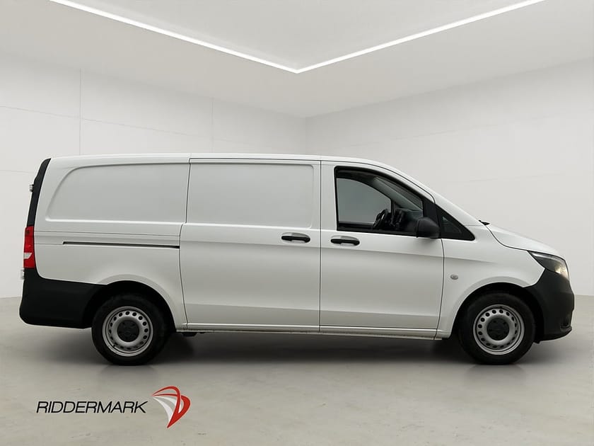 Bild 2 av Mercedes-Benz Vito 114 CDI 2.8t L2 Värmare Kamera V-Inr CARPLAY Moms