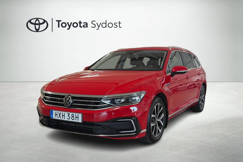 Bild 1 av Volkswagen Passat Sportscombi GTE Drag Navigation
