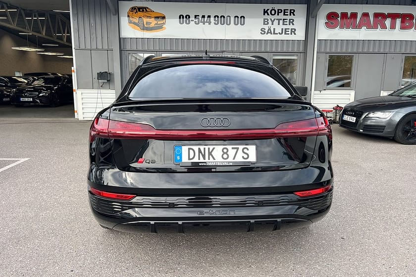 Bild 5 av Audi Q8 Sportback 55 e-tron quattro S Line MOMS 1 Ägare