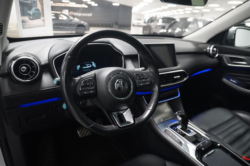 Bild 2 av MG EHS PHEV