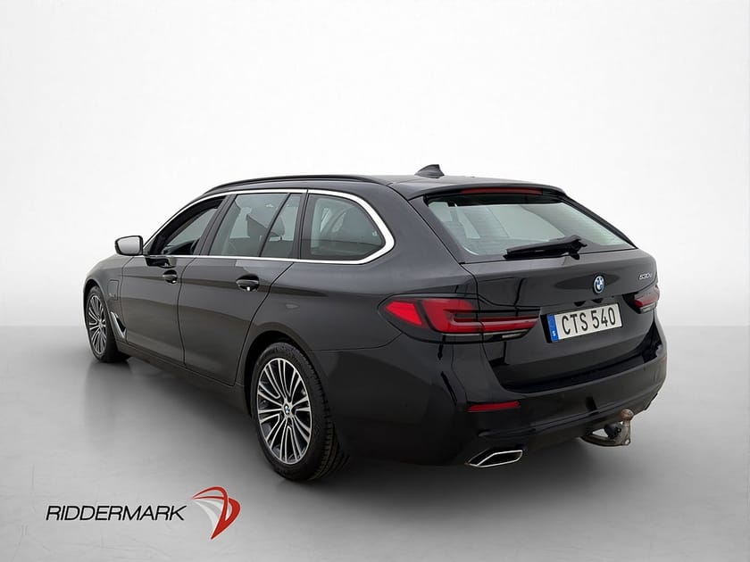 Bild 5 av BMW 530e Touring 292hk Kamera Navi CarPlay Ambient Drag