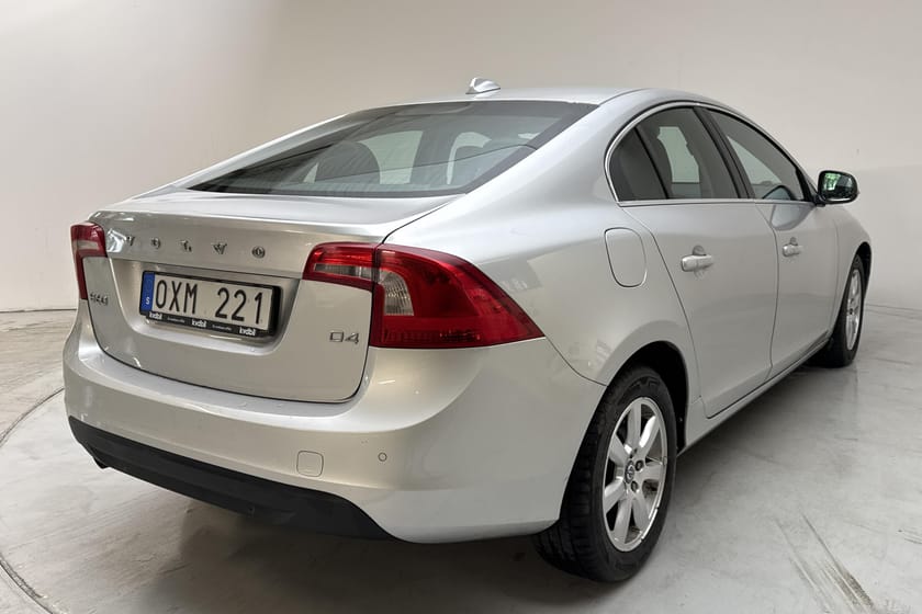 Bild 3 av Volvo S60 D4 (163hk) Momentum Taklucka