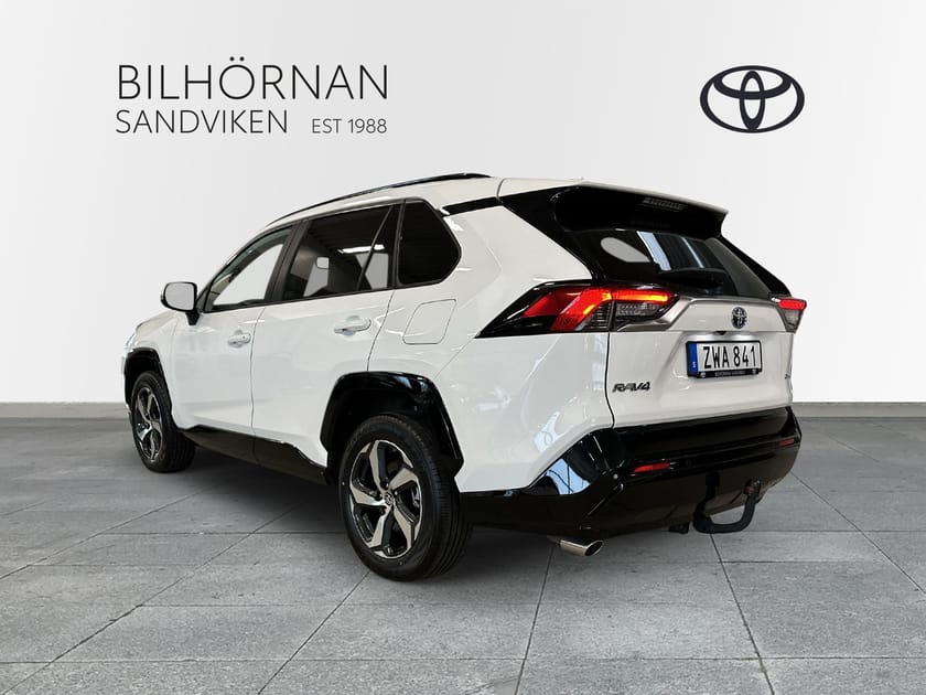 Bild 2 av Toyota RAV4 Plug-in Hybrid 2,5 Laddhybrid AWD-i X-Edition Dragkrok Vinterhjul