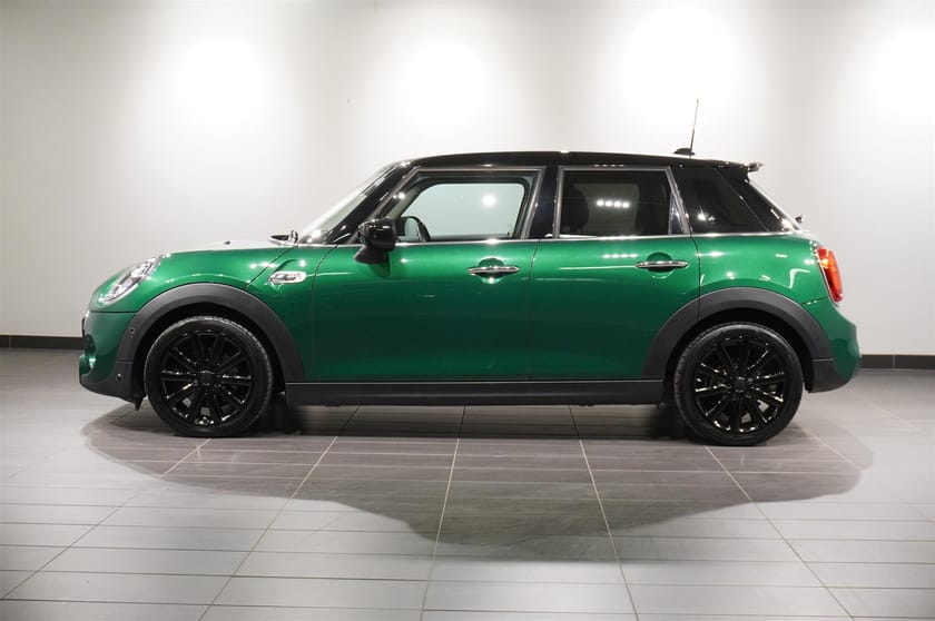 Bild 2 av MINI Cooper S 5dr Aut Excitement Chili II LED Läder PA