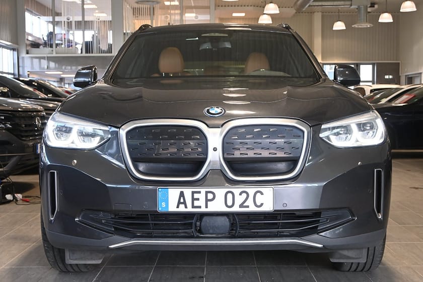 Bild 4 av BMW iX3 Charged Plus Drag Pano H/K HUD