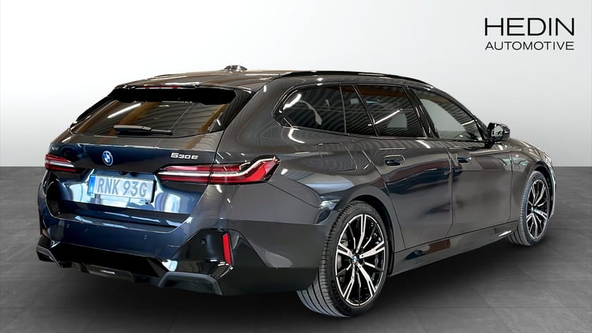 Bild 2 av BMW 530e xDrive Touring M-Sport H/K Drag  20" Ada farthåll Rattvärme