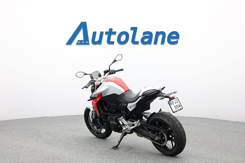 Bild 3 av BMW Motorrad F 900 R *Nytt Drivpaket, Värmehandtag,