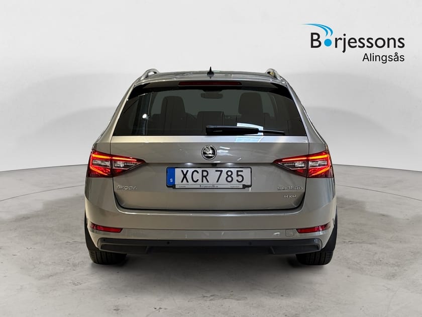 Bild 5 av Škoda Superb Kombi L&K TDI 190hk 4x4 Drag/Värmare/Kamera/Läder