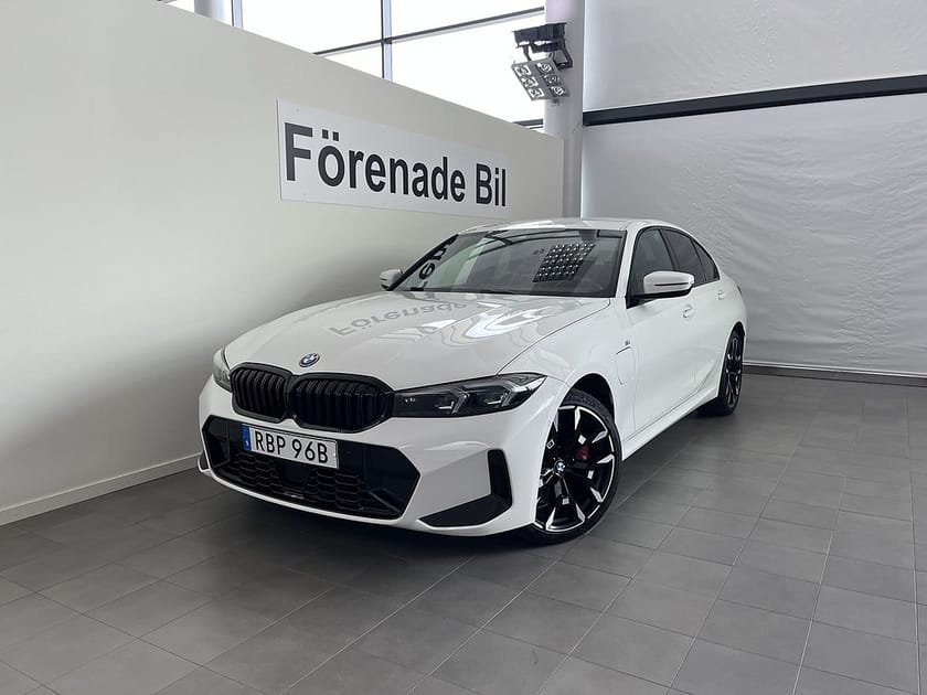Bild 1 av BMW 330e xDrive Sedan