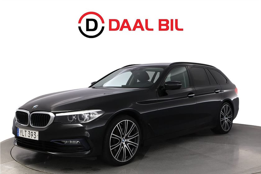 Bild 1 av BMW 520d xDrive Touring 190HK SPORT LINE PANO VÄRMARE B-KAM NFC