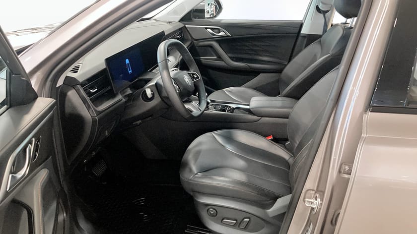 Bild 5 av MG HS PHEV LUX 1.5T AT (BLACK) - STERLING SILVER
