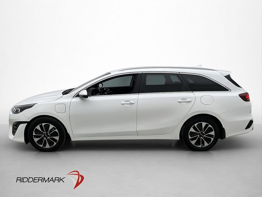 Bild 4 av Kia Ceed Sportswagon Plug-in Hybrid SW Advance Kamera CarPlay Rattvärme Sensor