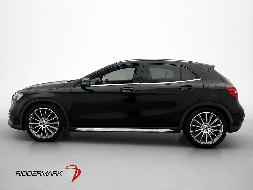 Bild 4 av Mercedes-Benz GLA 200 AMG Pano Navi Kamera Halvskinn