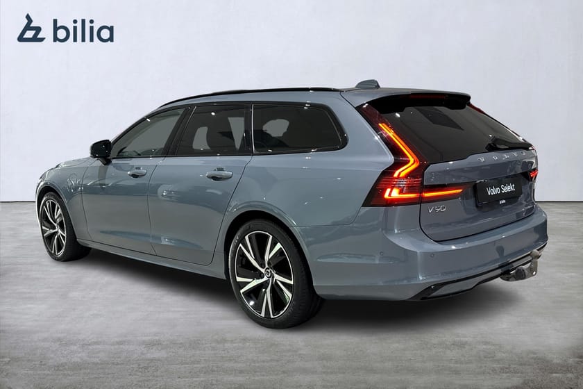 Bild 2 av Volvo V90 Recharge T6 Plus Dark. Dragkrok.