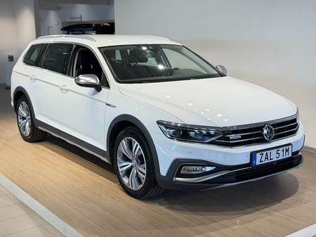 Volkswagen Passat Alltrack 2.0TDI 4M Dragkrok Kamera P-Värmare