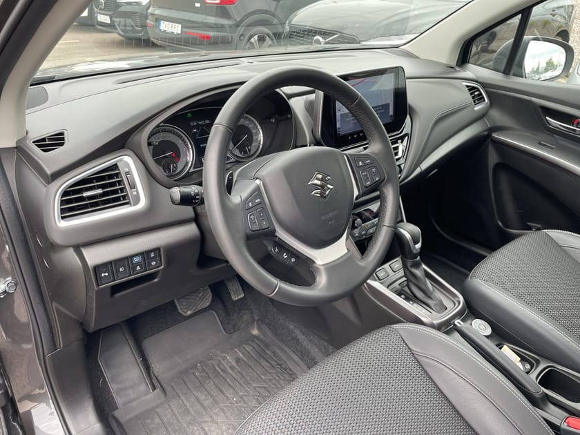 Bild 4 av Suzuki S-Cross HEV AllGrip 1.5 Hybrid//360-kamera//Vinterhjul//
