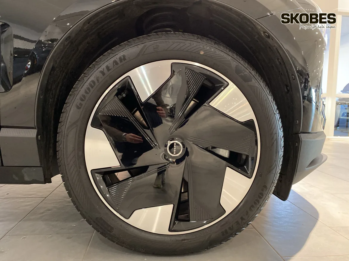 Volvo EX30 Single Motor Extended Range