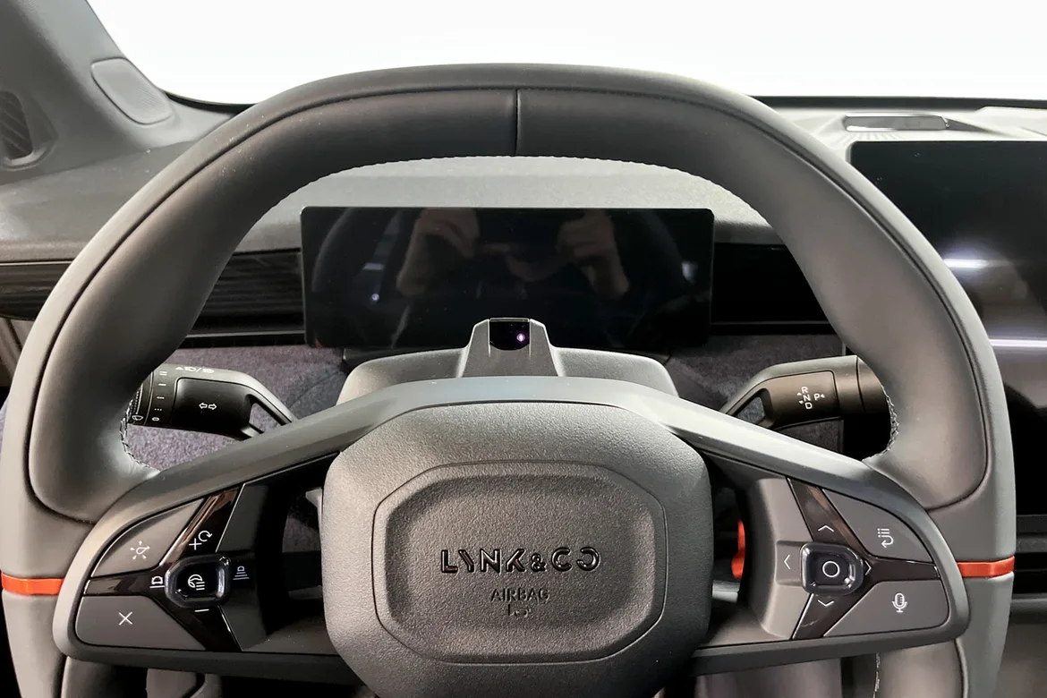 Lynk & Co 02 EV