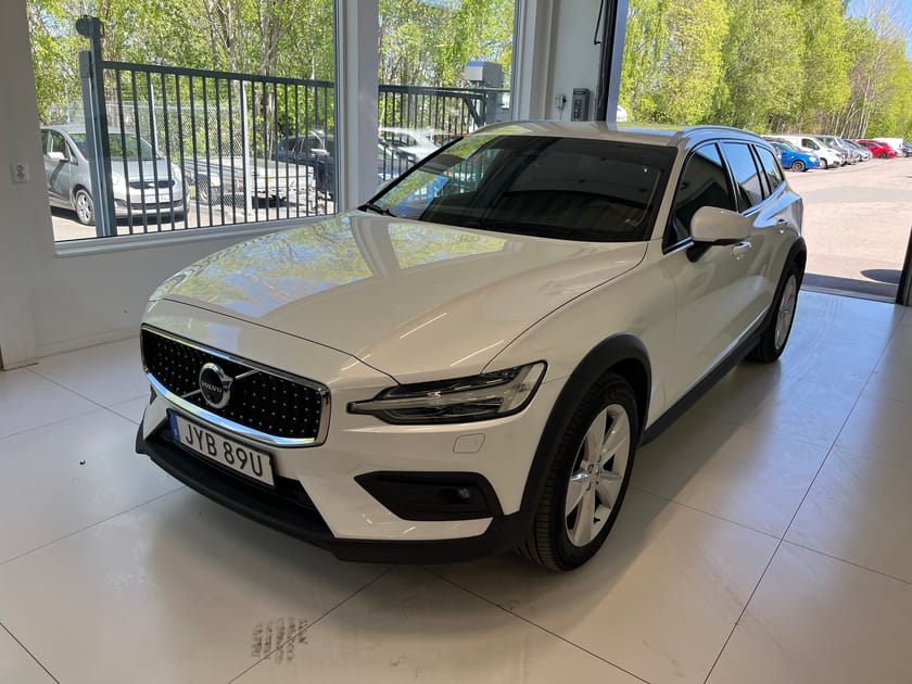 Bild 2 av Volvo V60 Cross Country B4 Core AWD Aut