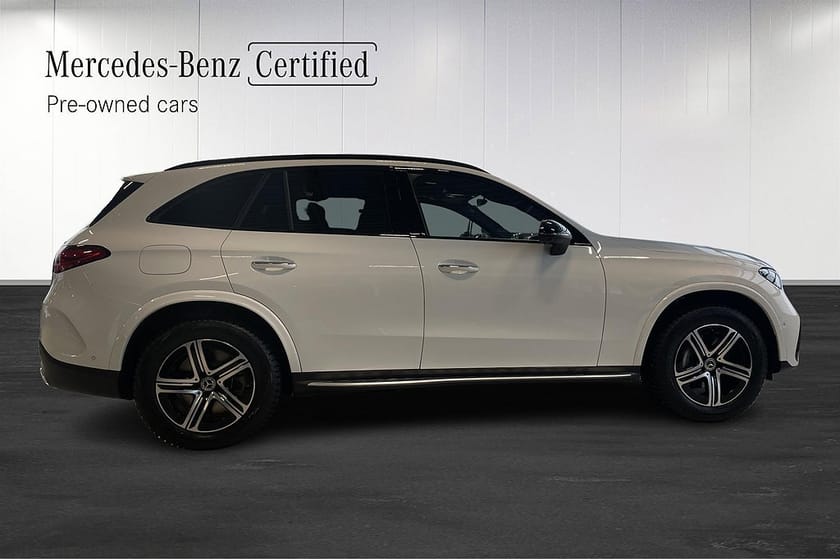 Bild 4 av Mercedes-Benz GLC 300 d e 4MATIC de AMG Premium+ Moms Drag HuD Burmester Pano