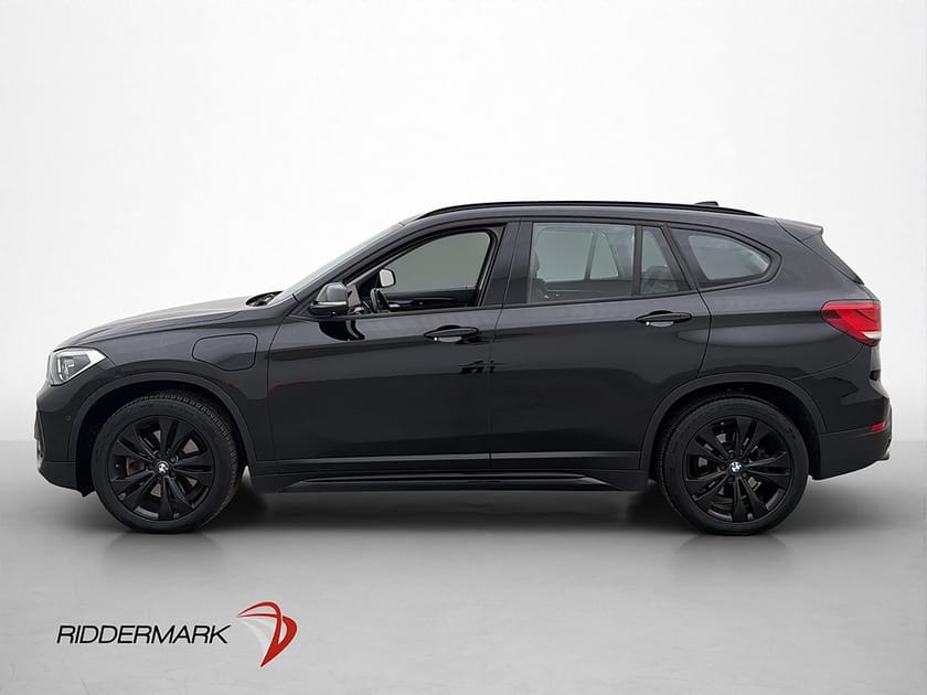 Bild 5 av BMW X1 xDrive25e 220hk Sport line HUD Kamera Navi Skinn Drag