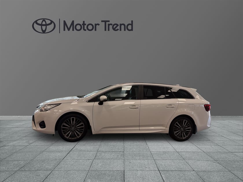 Bild 4 av Toyota Avensis Kombi 2,0 TS MDS INTENSE EDITION 18 TUM LM FÄLG