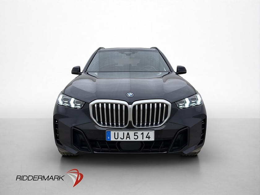 Bild 2 av BMW X5 xDrive50e M Sport Innovation Pano H/K Luft Drag MOMS