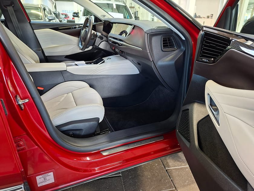 Bild 5 av DS 4 E-Tense Exklusive Plugin-Hybrid Backkamera Carplay
