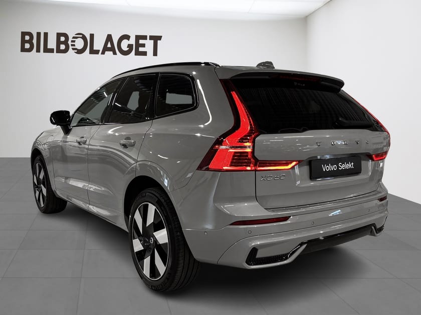 Bild 3 av Volvo XC60 Recharge T6 II Ultimate Dark 360 Drag Pano Headup