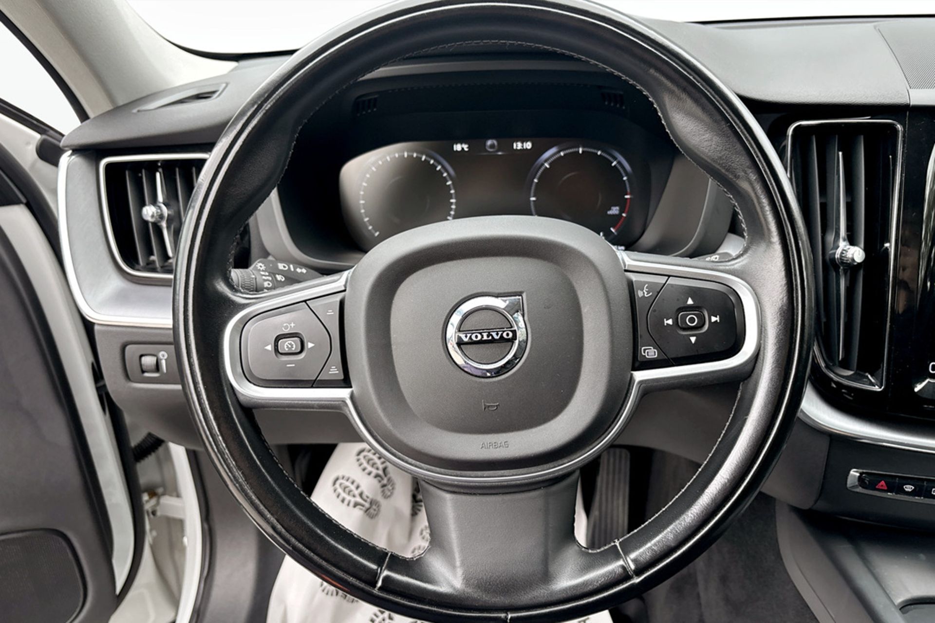 Volvo XC60 B4 Diesel 2021, bild 7/9