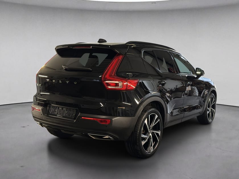 Bilde 4 av Volvo XC40 R-design AWD / Panorama / 360
